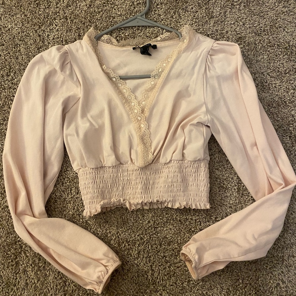light pink long sleeve crop top